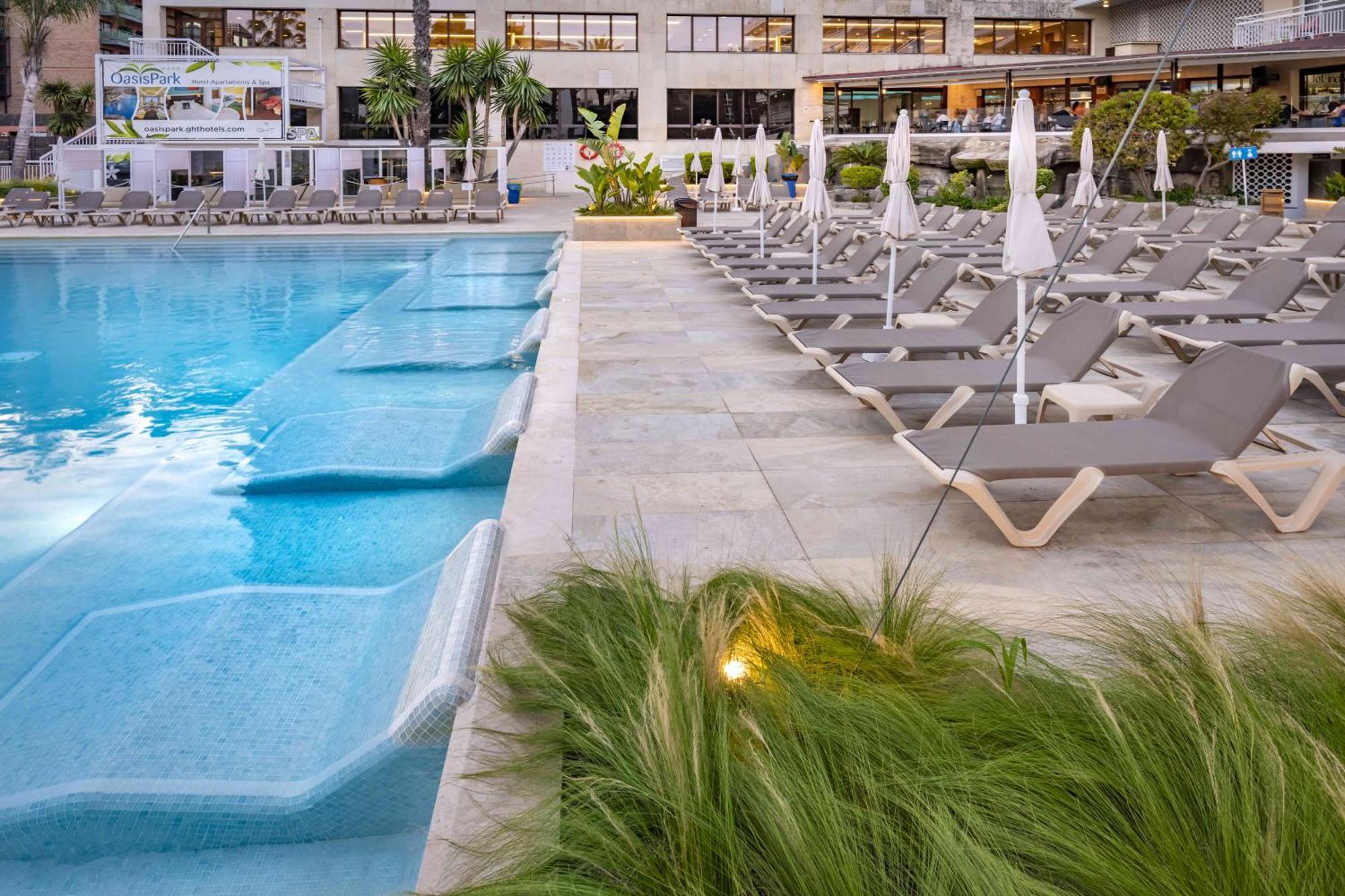 Ght Oasis Park & Spa Lloret de Mar Exterior photo